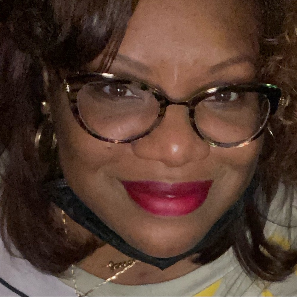 Meet your Posher, Jennene